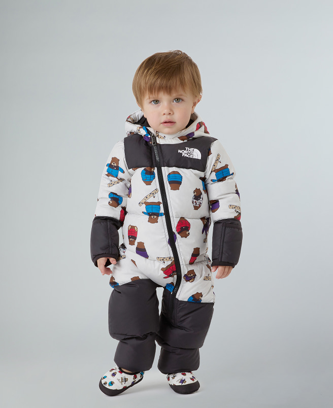 Niños pequeños y bebés