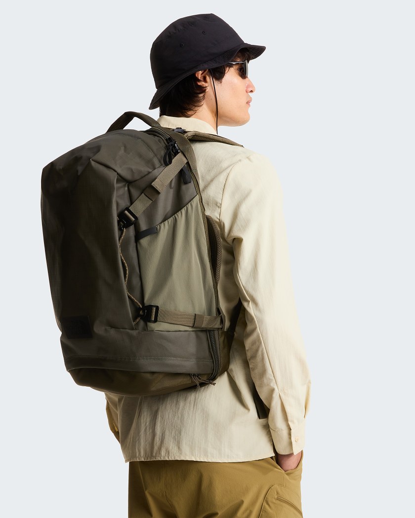 Sac à dos de voyage Base Camp Voyager Pro