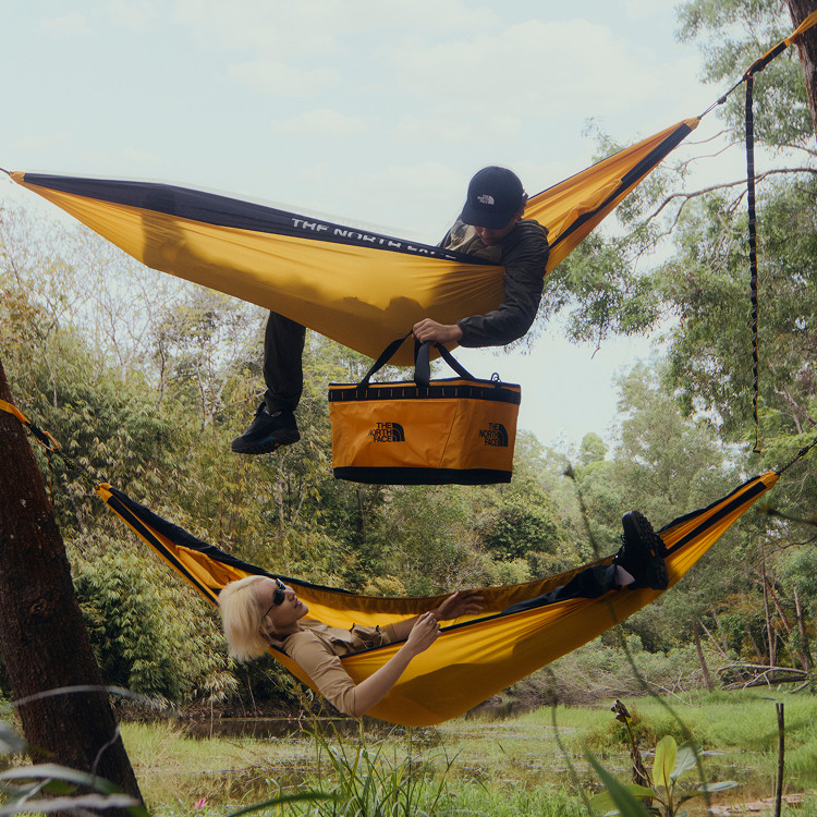 how to choose camping equipment for summer - transport your gear