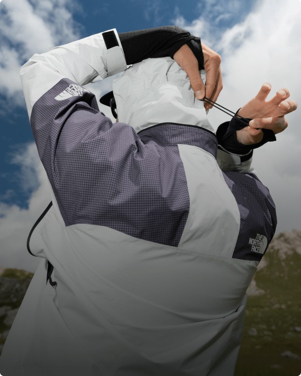 Choosing the Best Winter Walking Jacket