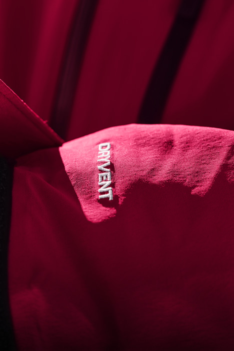 Waterproof DRYVENT™ fabric to help keep snow out