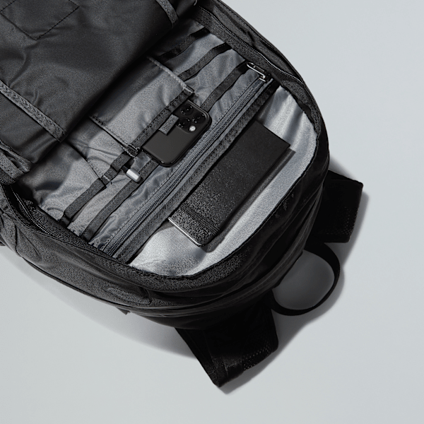 THE NORTH FACE ブラックリュックHOTSHOT Hot Shot Backpack – Special Edition | The North Face