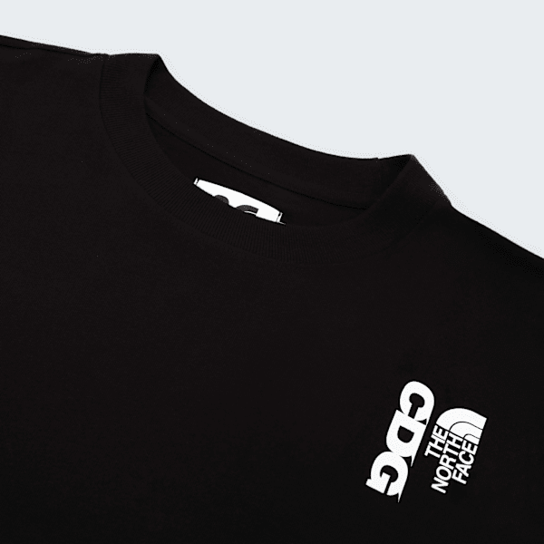 TNF-X-CDG-TShirt-TNF-ALT2.jpg