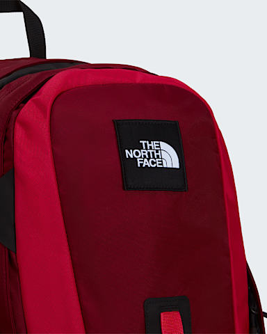 Hot Shotrugzak  Special Edition TNF Burgundy CrushLali GuranTNF Black ALT2
