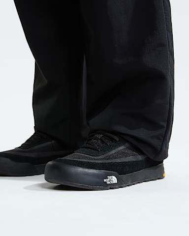 Clyffe Insulated Waterproof Mid Trainers TNF TNF BlackTNF Black ALT2