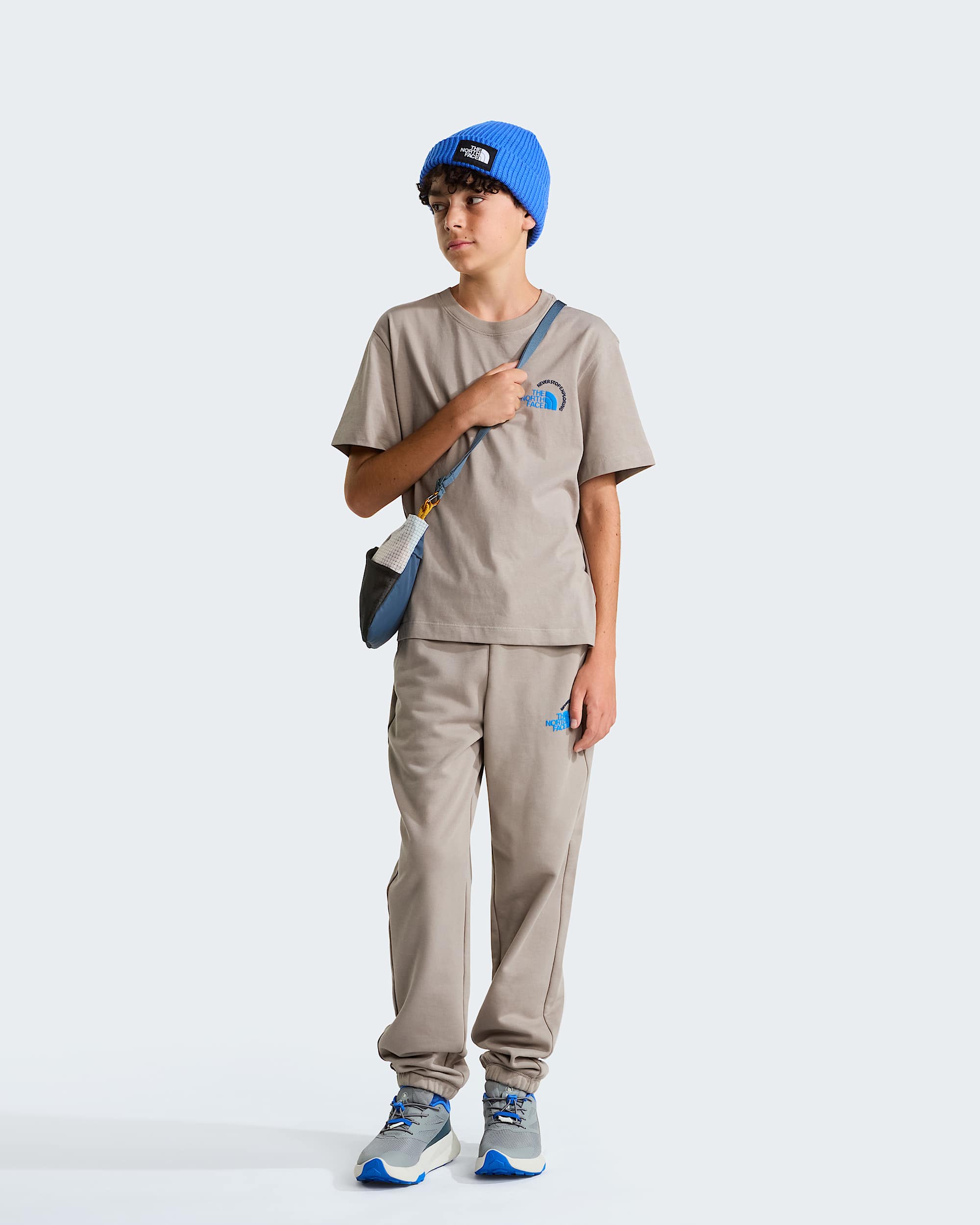 Explore Fonts Relaxed Graphic TShirt fr Teenager TNF ALT1