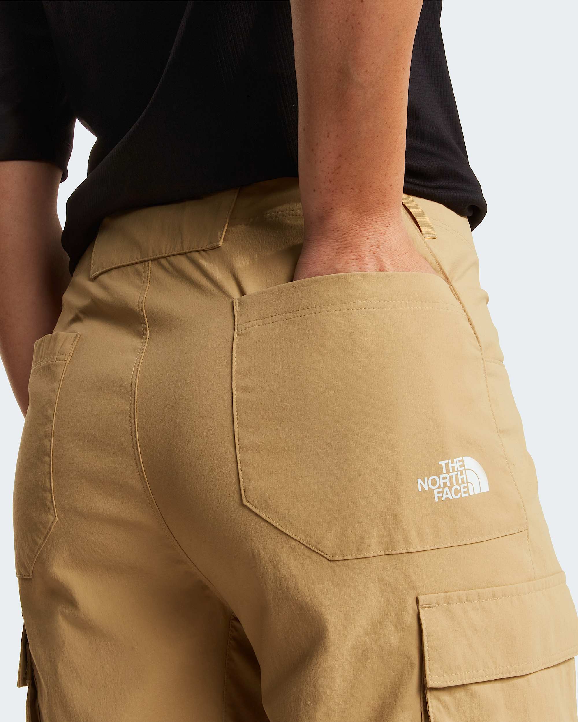 Pantaln corto tipo cargo Exploration para mujer TNF alt10