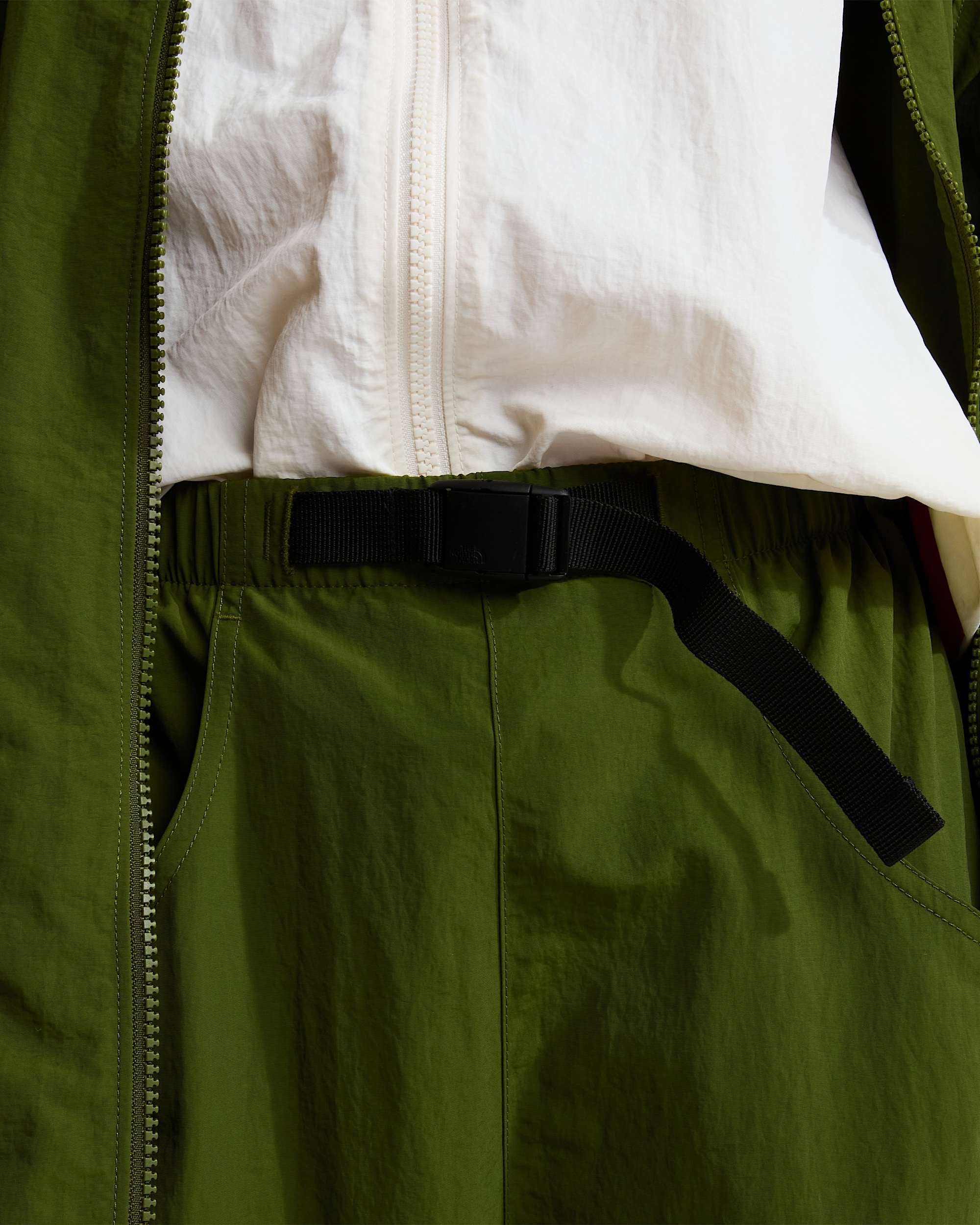 Uniseks Red Box Nylon broek met riem TNF alt18