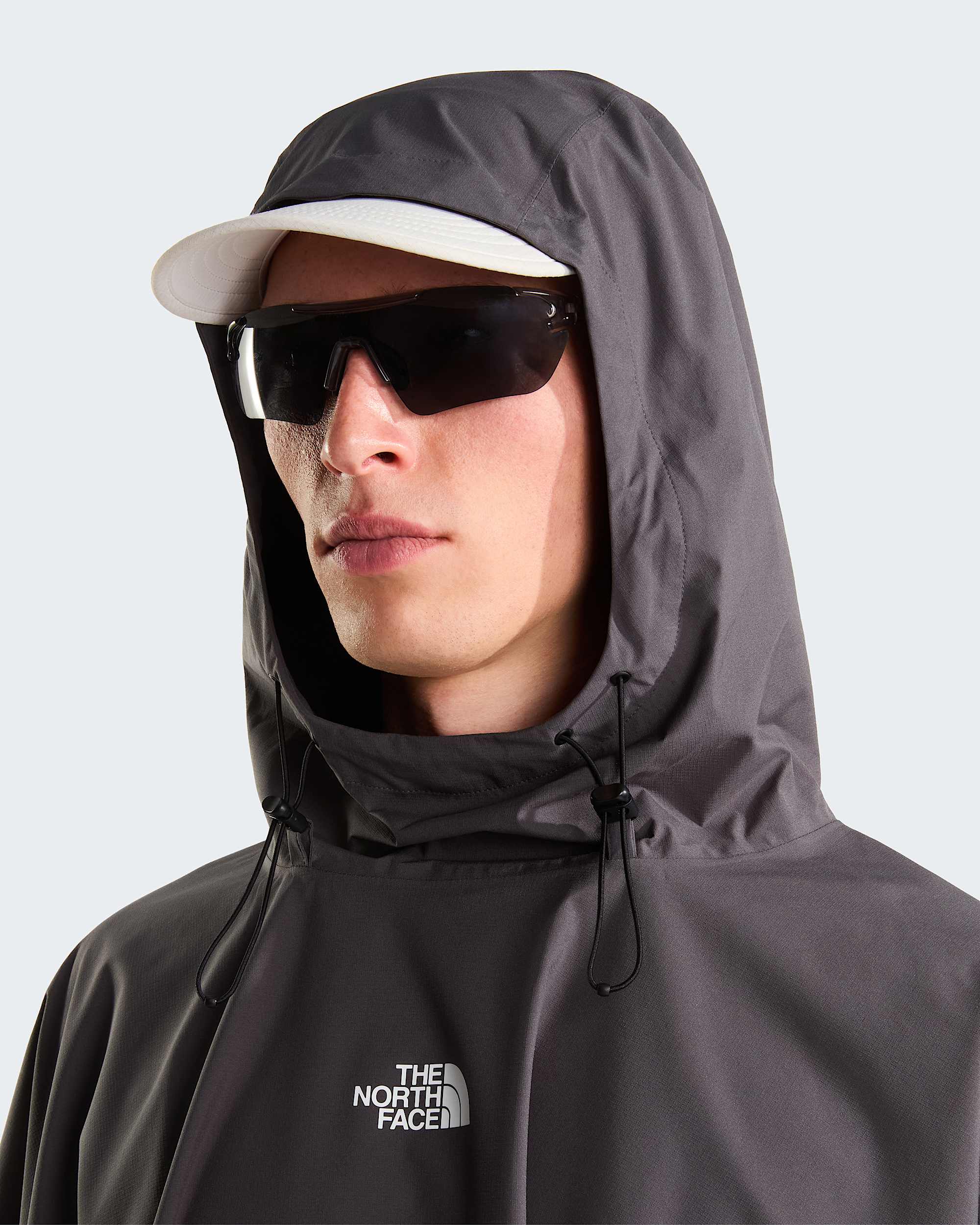Yoshino Cape in Unisex TNF alt8