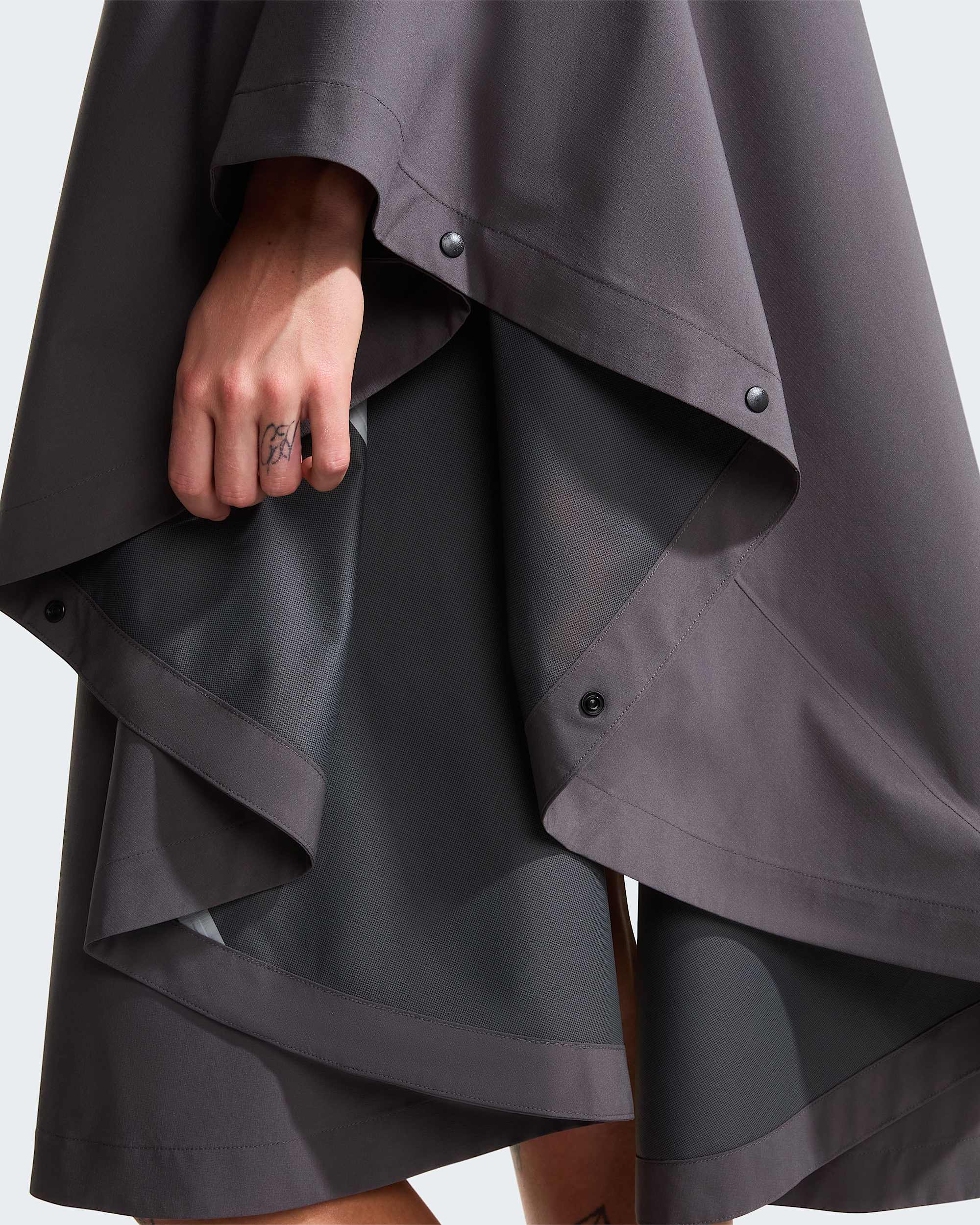 Yoshino Cape in Unisex TNF alt20