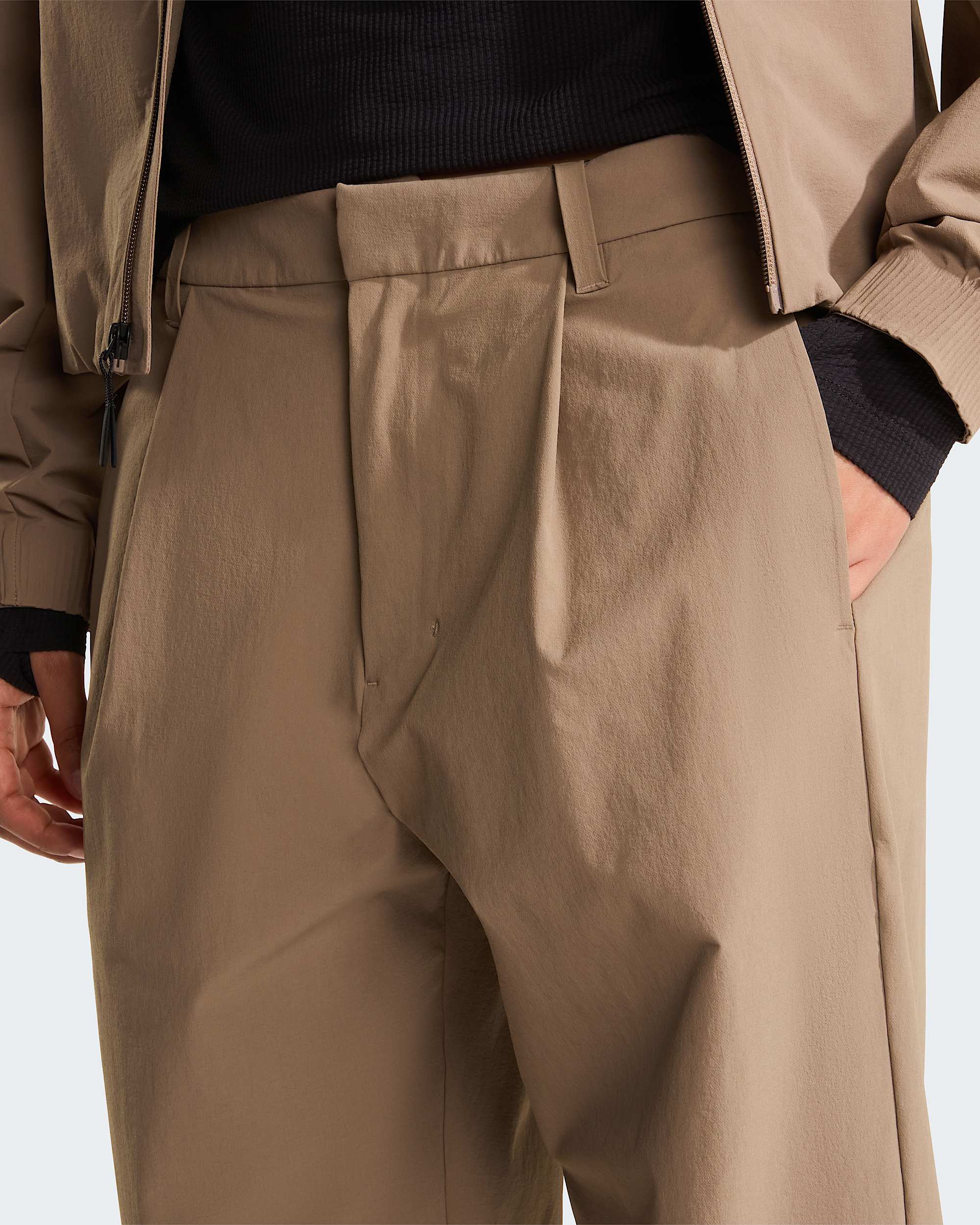 Womens TNF Black Box Tech Woven Trousers TNF alt4