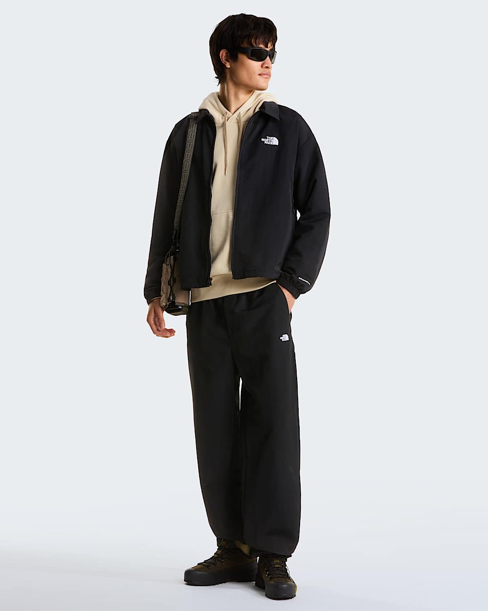 frey EASY OVER JACKET　ブラック Men's TNF Easy Wind Jacket | The North Face DK