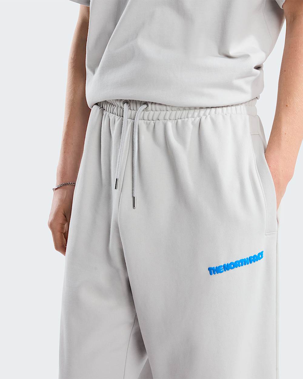 Mens Explore Fonts Relaxed Graphic Joggers TNF ALT4