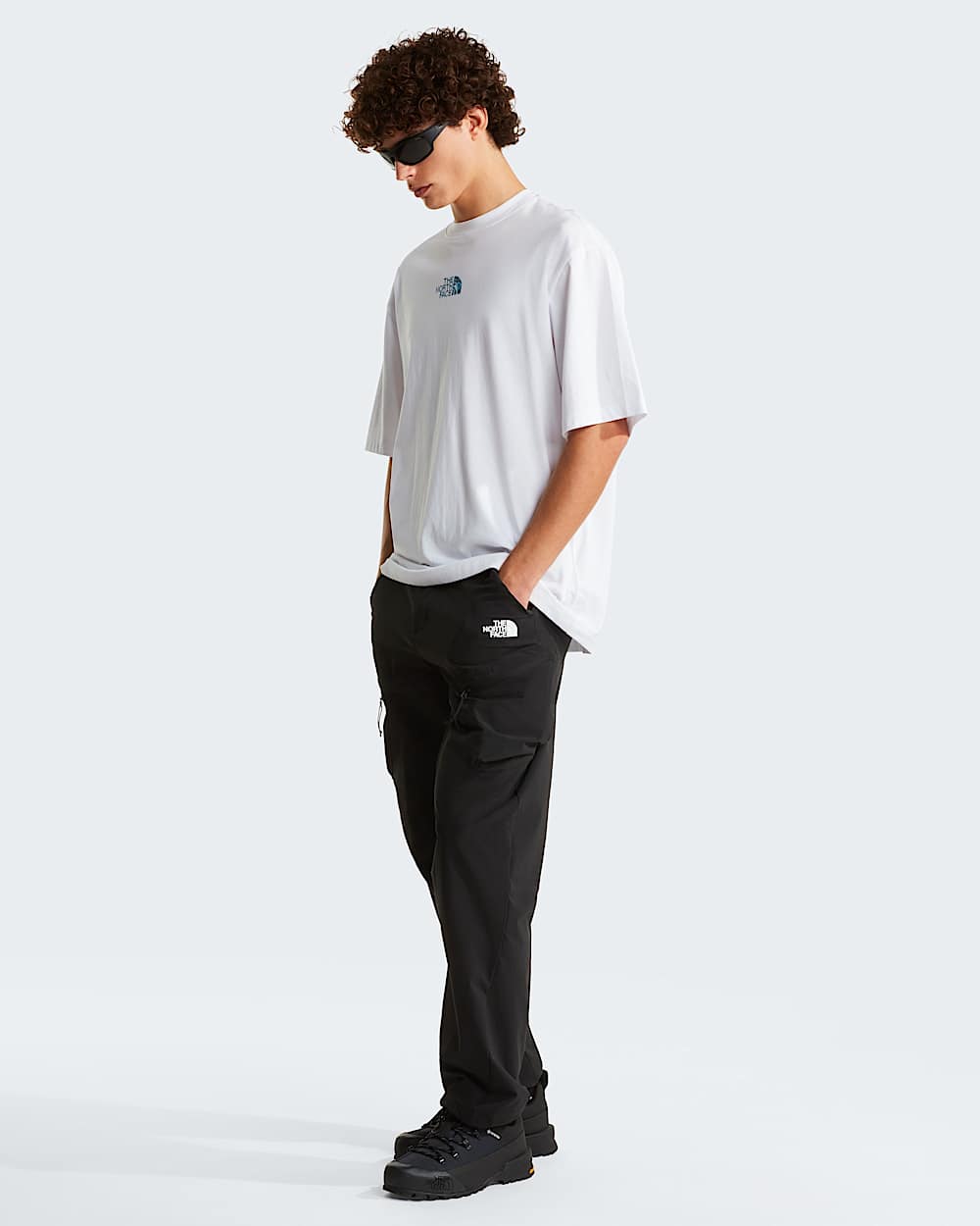 Mens Liquid Logo Oversized Graphic TShirt TNF alt5