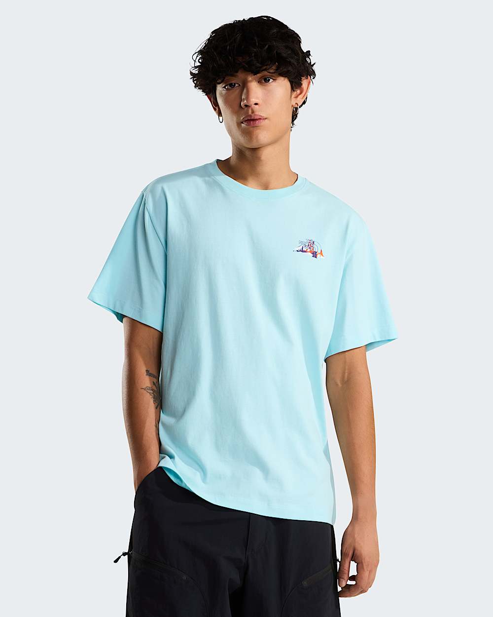 Scale the Peak Relaxed tshirt  unisex TNF alt3
