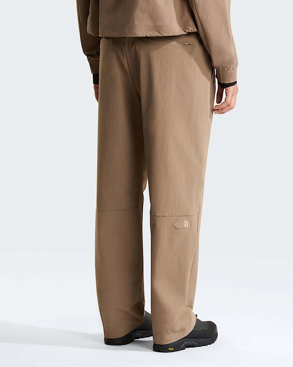 Womens TNF Black Box Tech Woven Trousers TNF alt3