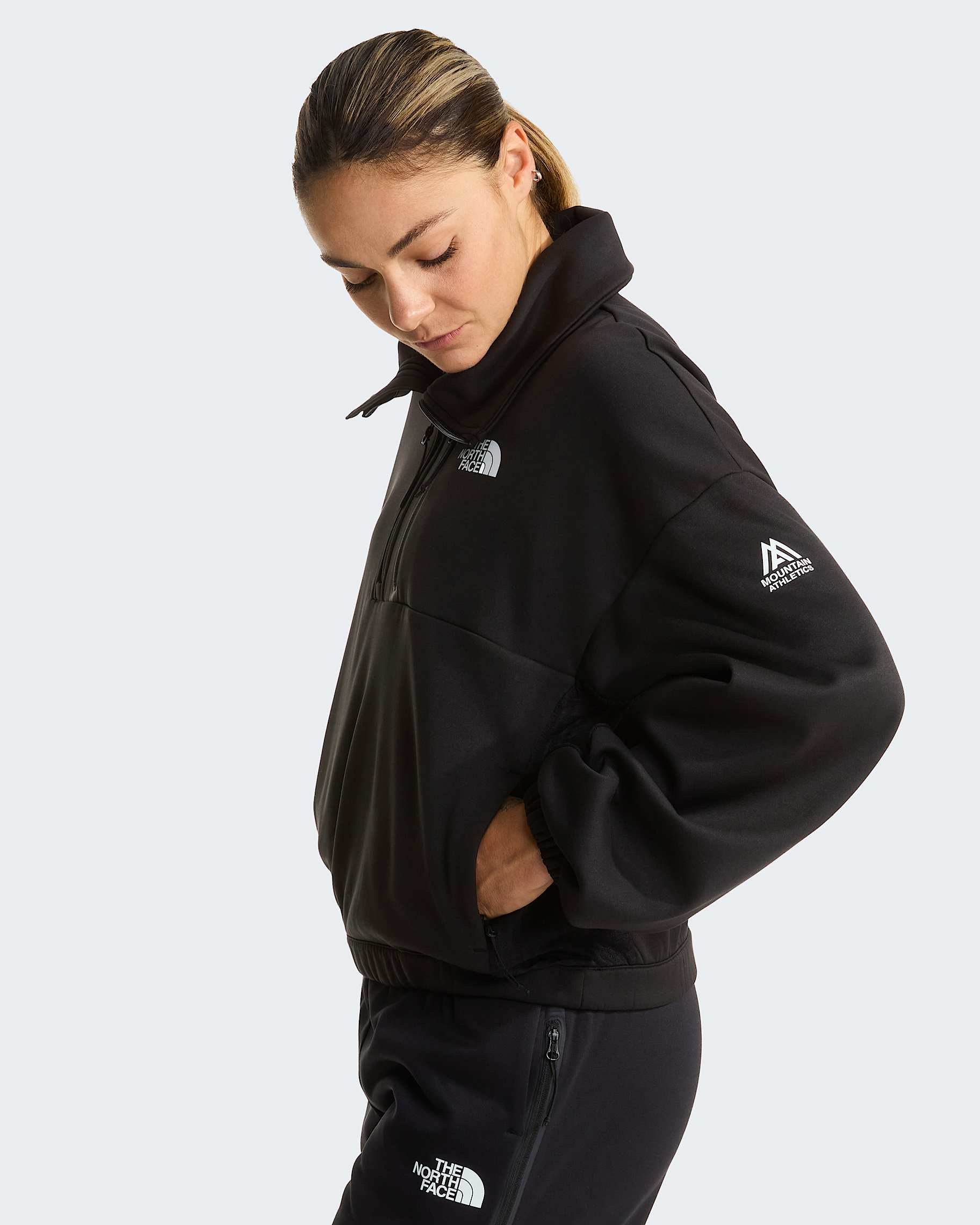Women’s Mountain Athletics 1/4 Zip Funnel Neck Fleece