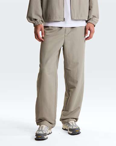 Mens TNF Easy Wind Trousers TNF Stone Slab HERO