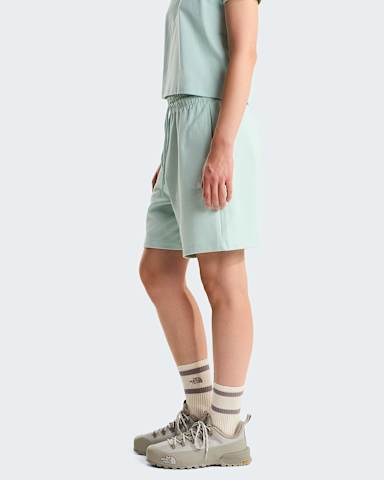 Essential Light relaxt geschnittene Shorts fr Damen TNF Opal Frost ALT2