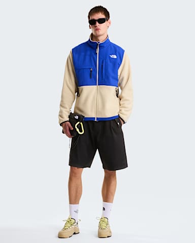 Mens Retro Denali Jacket TNF Desert StoneTNF Blue ALT1