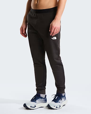 Mens Mountain Athletics Fleece Joggers TNF TNF Black HERO