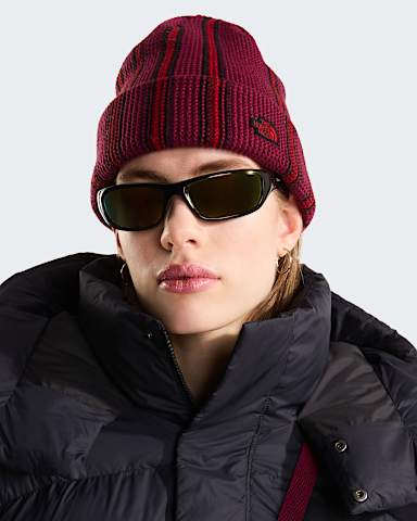 Beanie Urban Explore TNF Burgundy CrushCardinal RedTNF Black ALT1