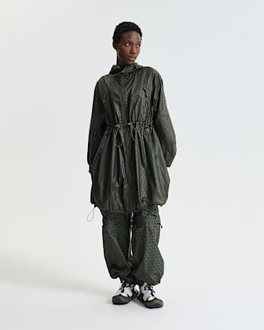 TNF X Cecilie Bahnsen Emma Long Wind Jacket TNF Forest Night Green HERO