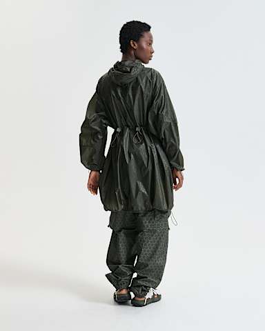 TNF X Cecilie Bahnsen Emma Long Wind Jacket TNF Forest Night Green ALT1