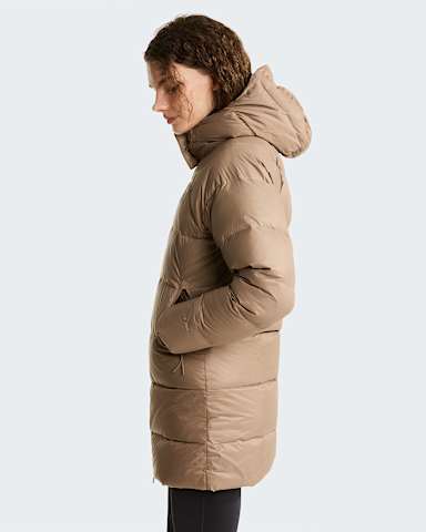 Womens Hydrenalite City Down Hooded Parka TNF Garnet alt2