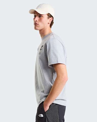TNF Celebration Relaxed Graphic Tshirt voor heren TNF TNF Pale Grey Heather alt3