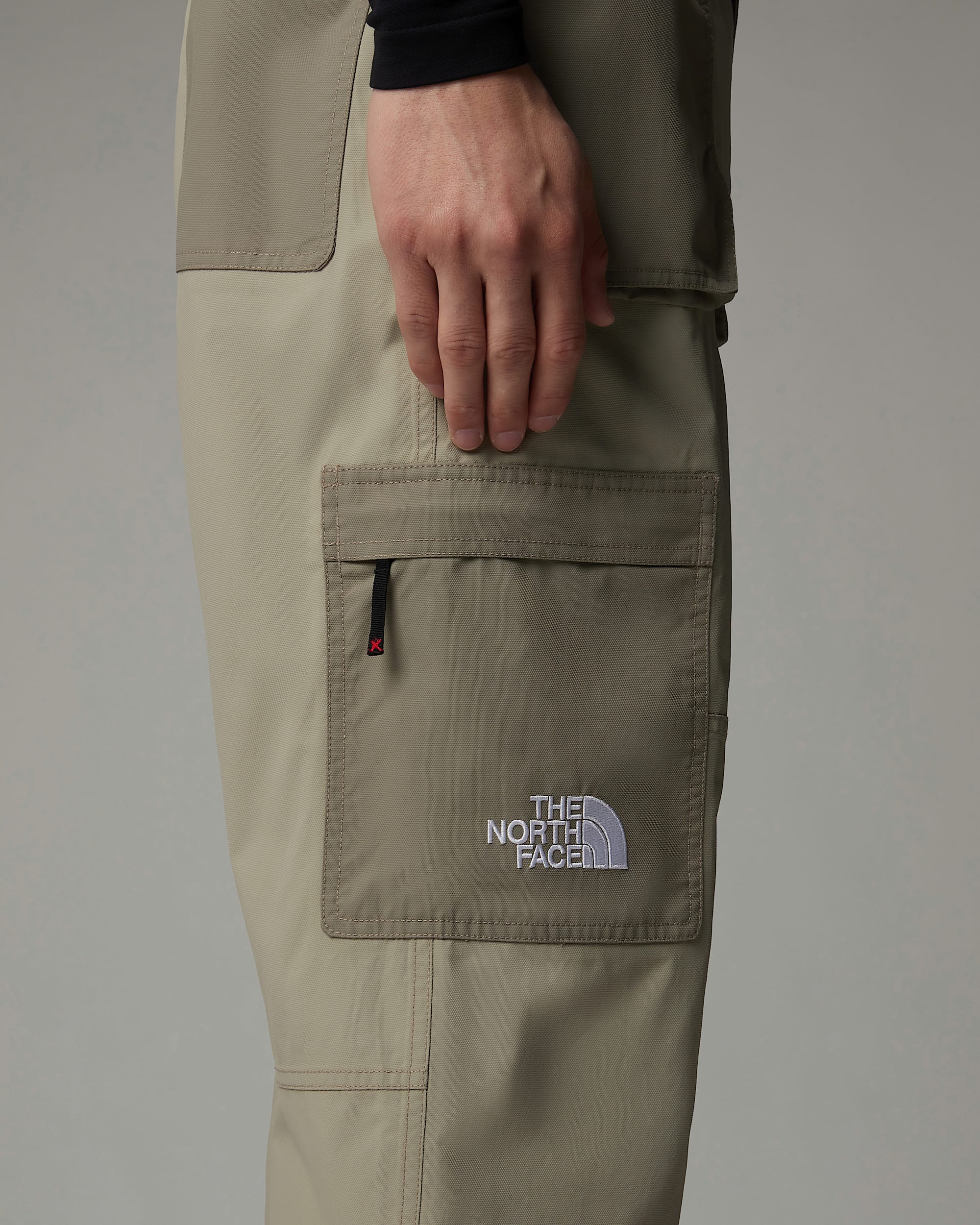 Mens Slashback Trousers TNF ALT8