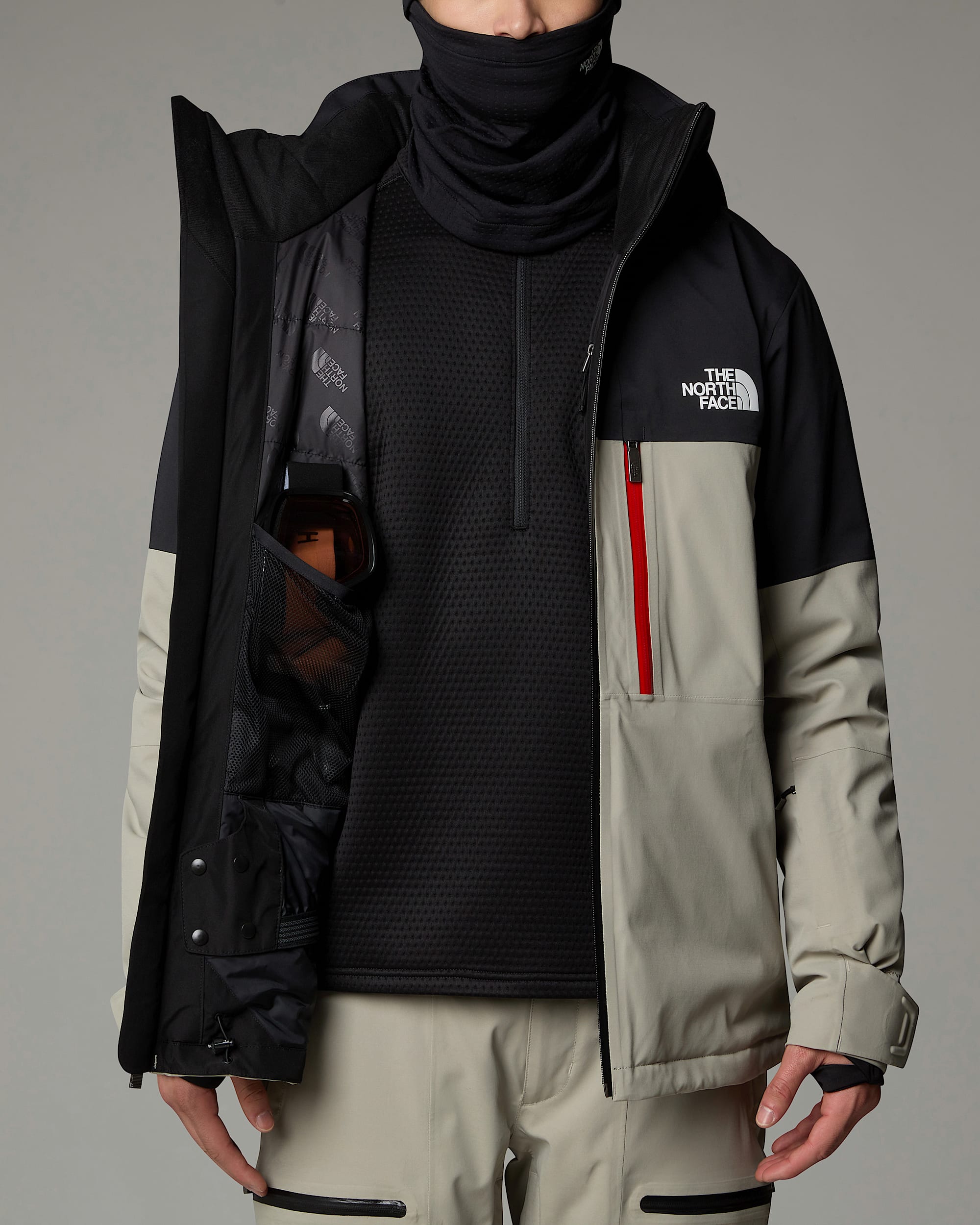 Mens Chakal Jacket TNF ALT15