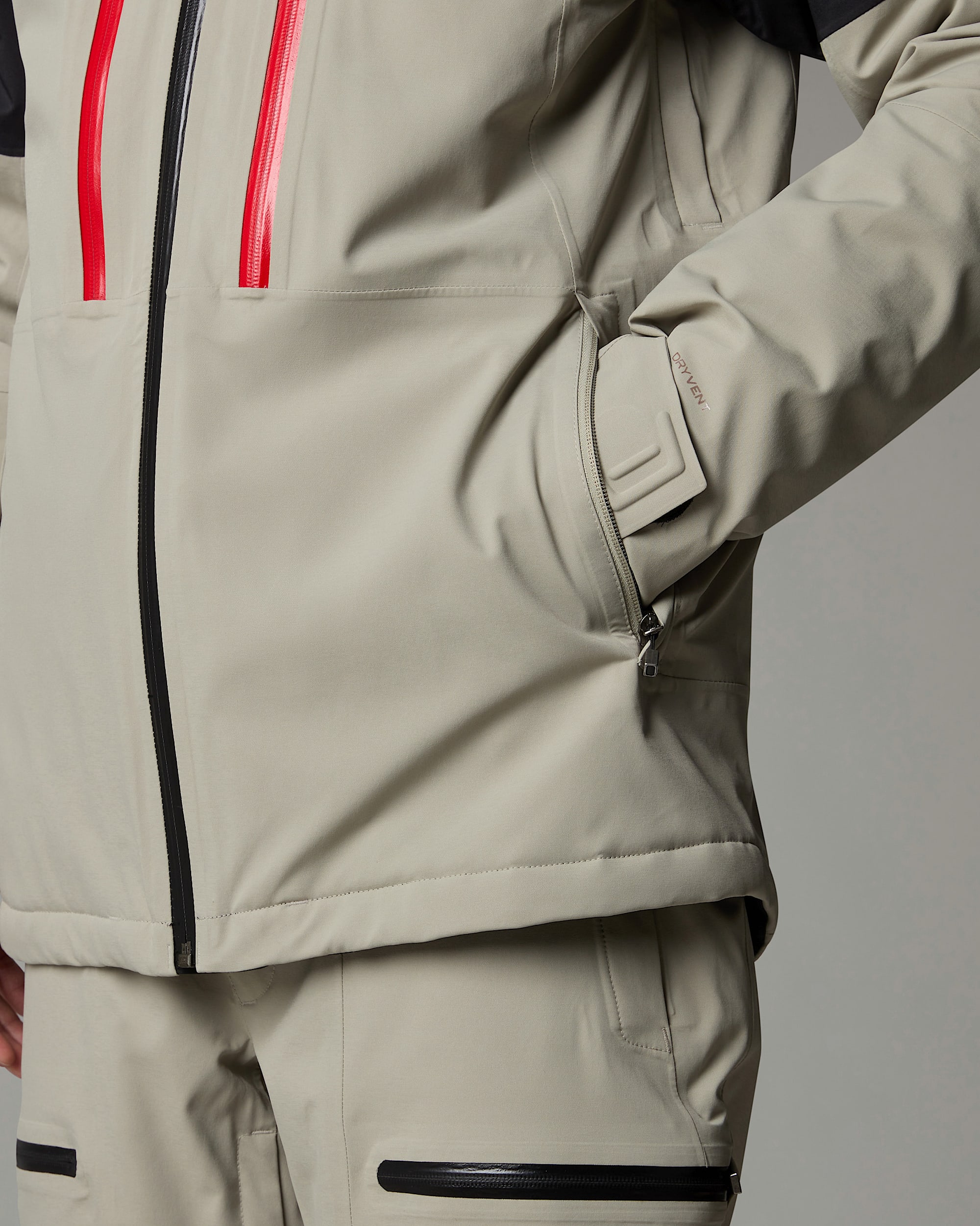 Mens Chakal Jacket TNF ALT11