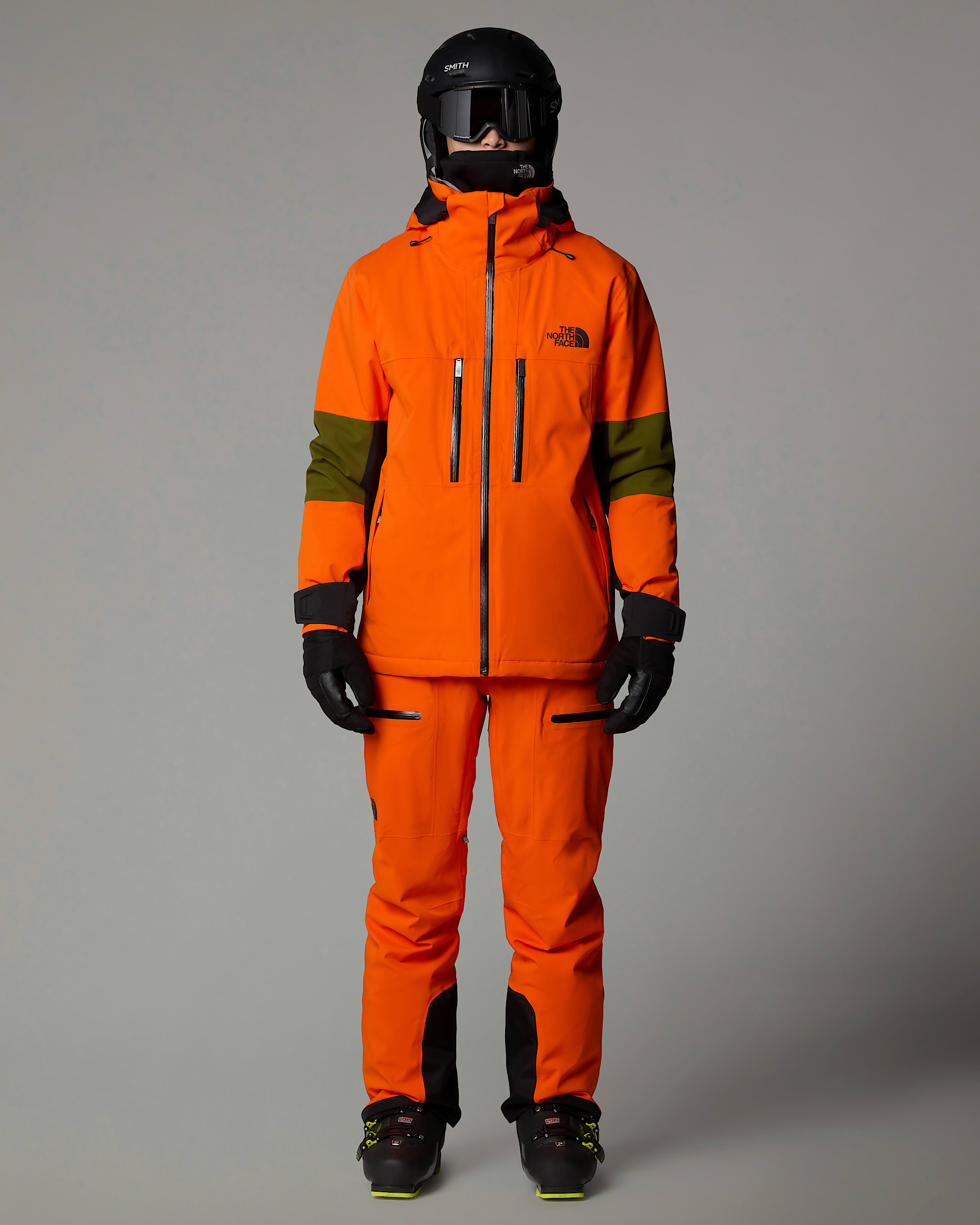 Mens Chakal Trousers TNF ALT1