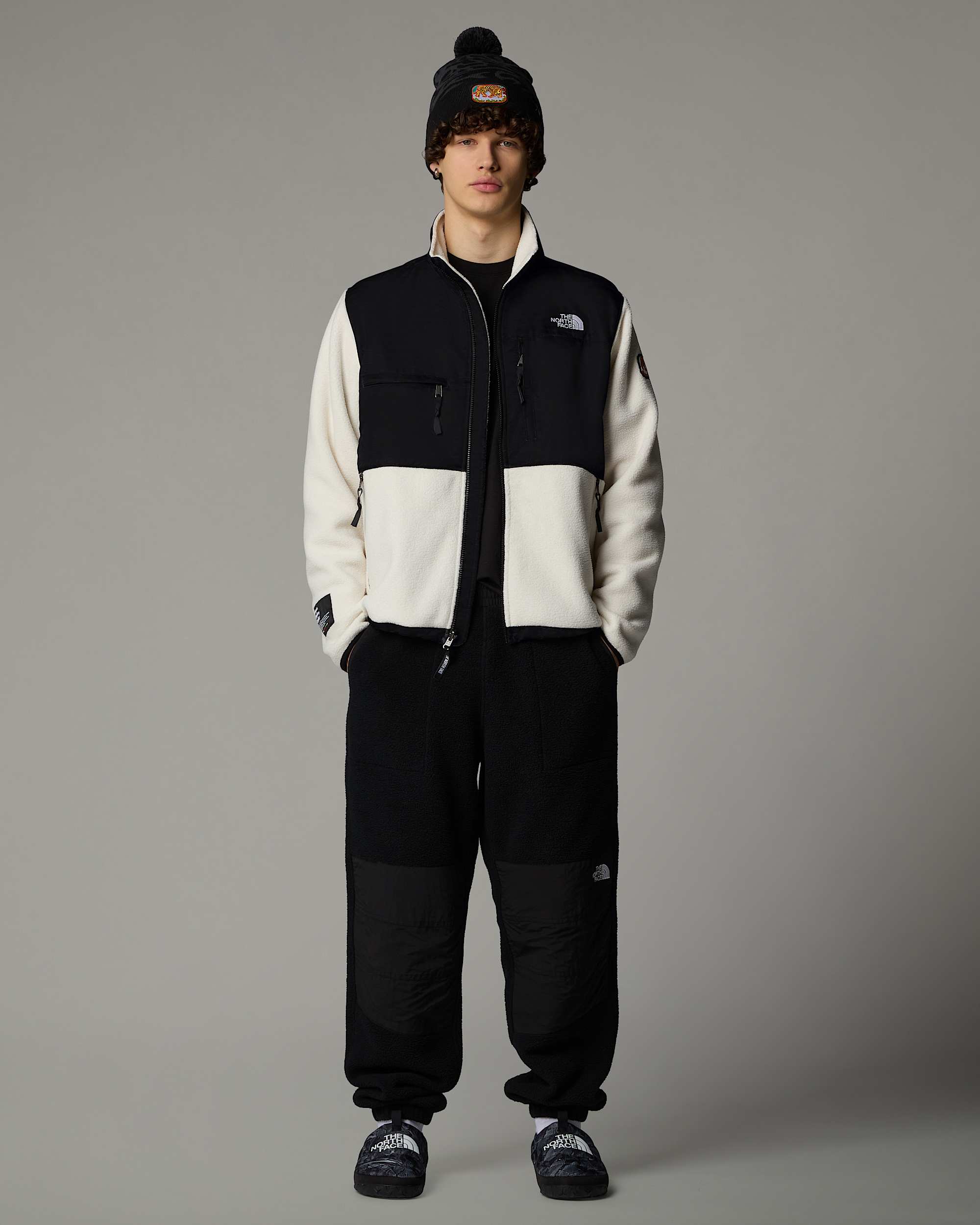 Mens Retro Denali Jacket TNF ALT1