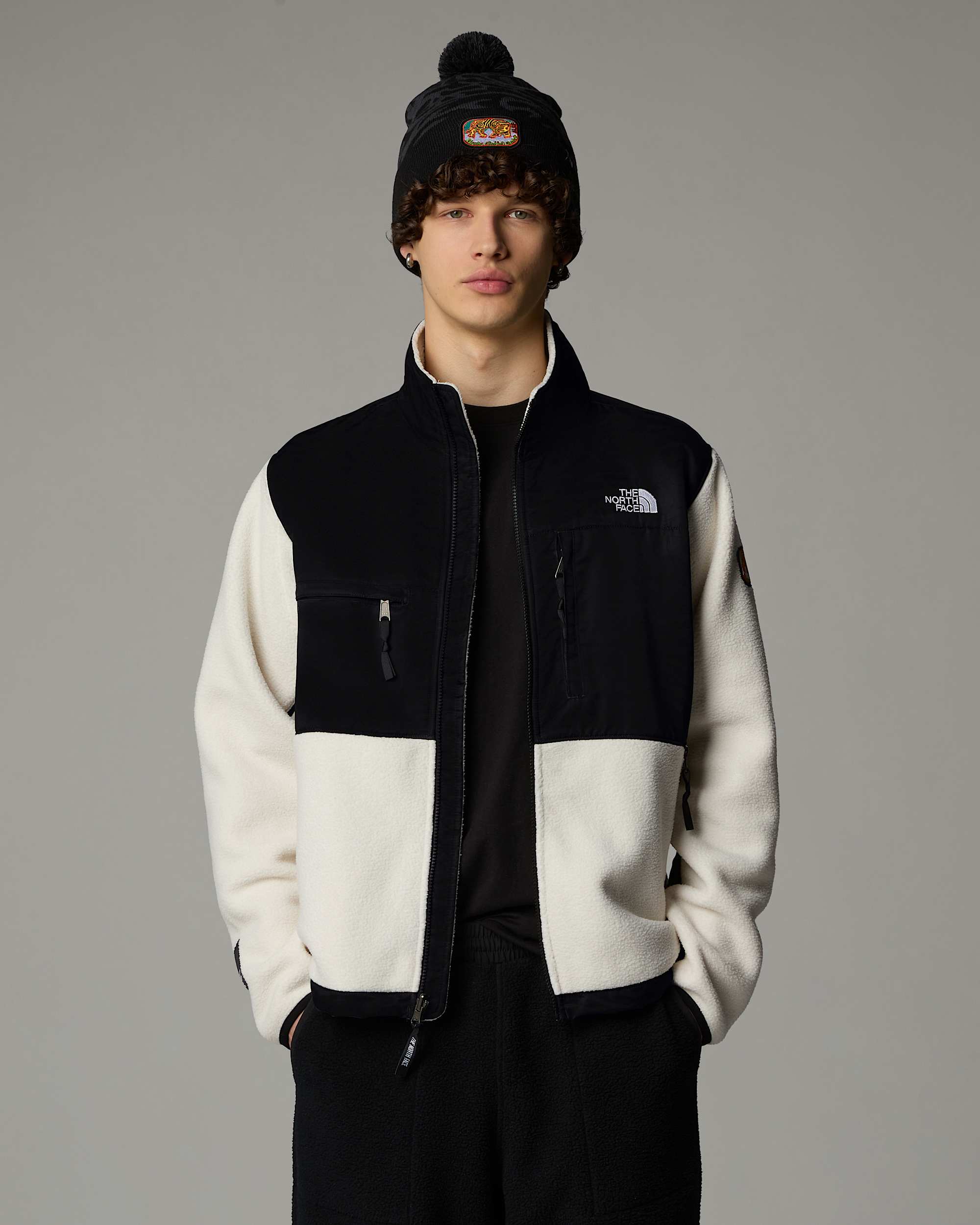 Mens Retro Denali Jacket TNF ALT3
