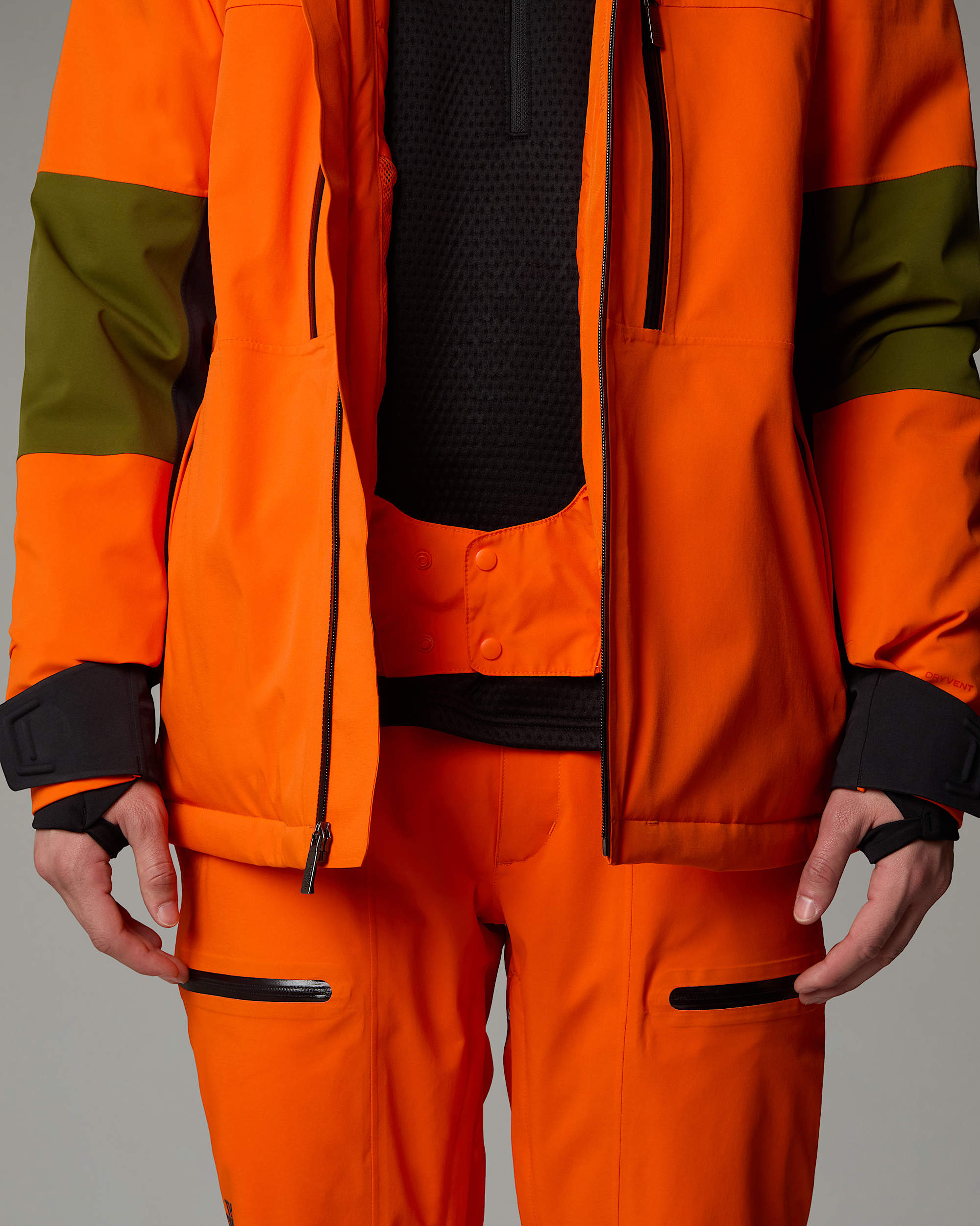 Mens Chakal Jacket TNF ALT15