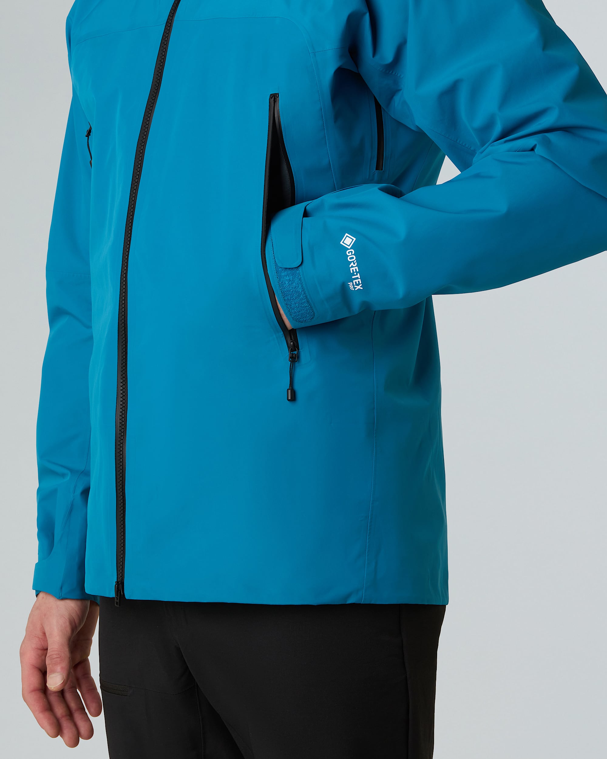 Mens Summit Cayesh GORETEX Pro Jacket TNF ALT7