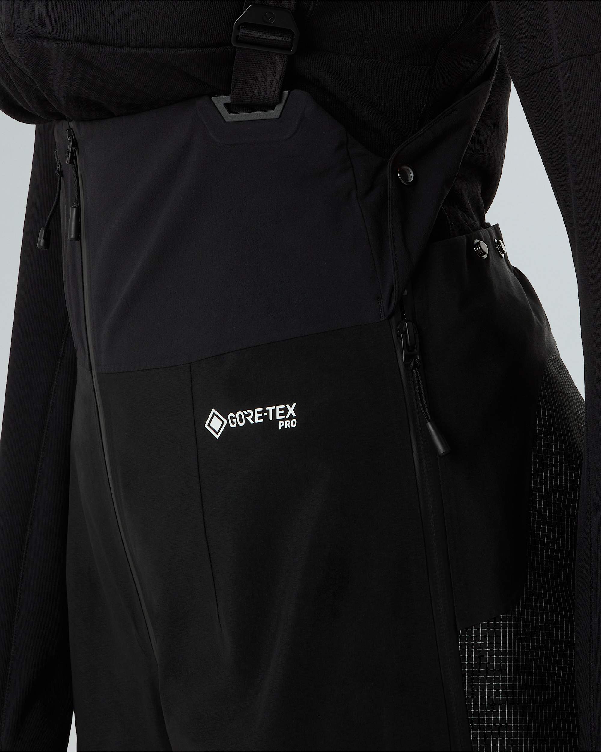 Womens Summit Mountain GORETEX Pro Bib Trousers TNF ALT4