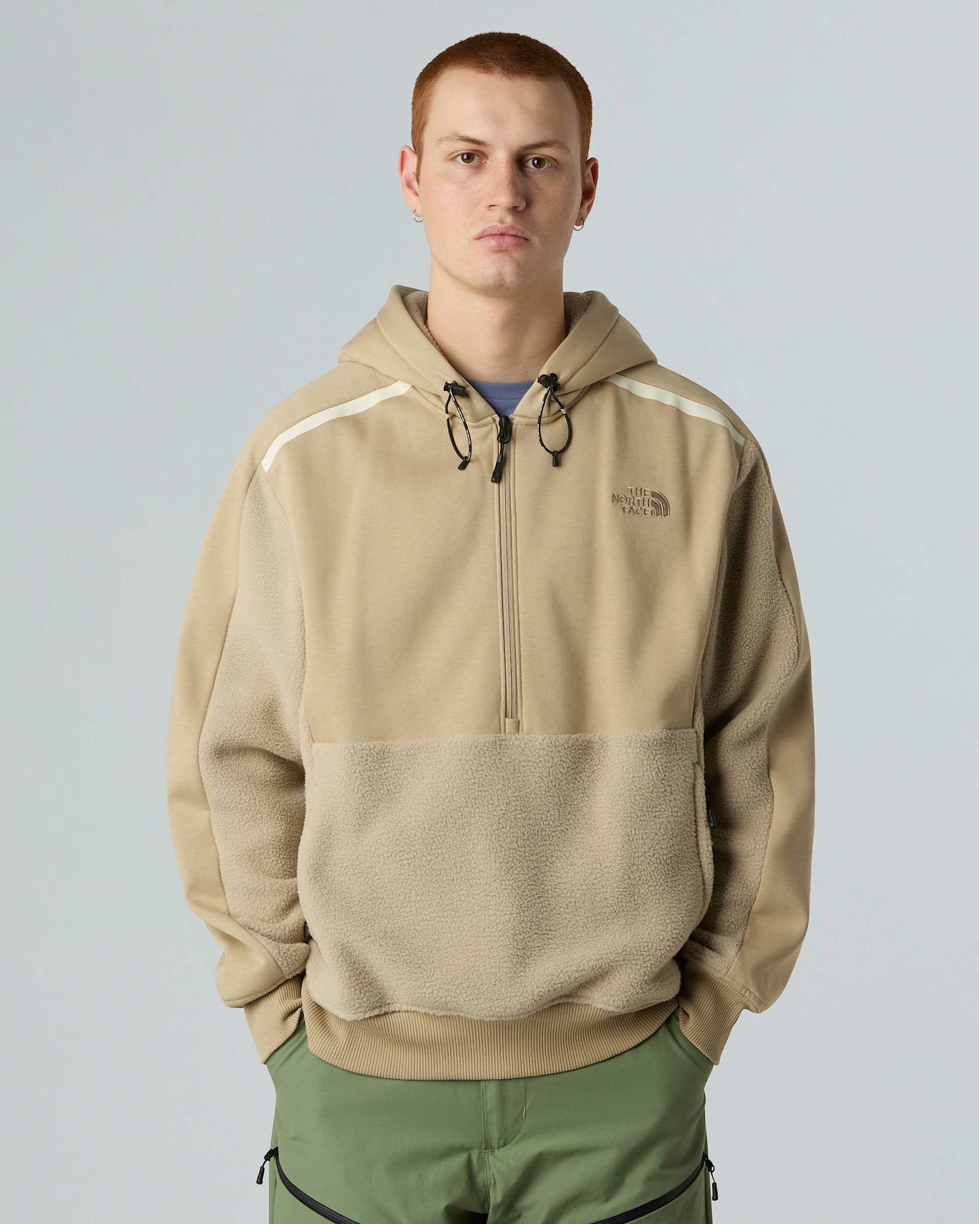 Sweat  capuche Gorpcore NSE unisexe TNF ALT2