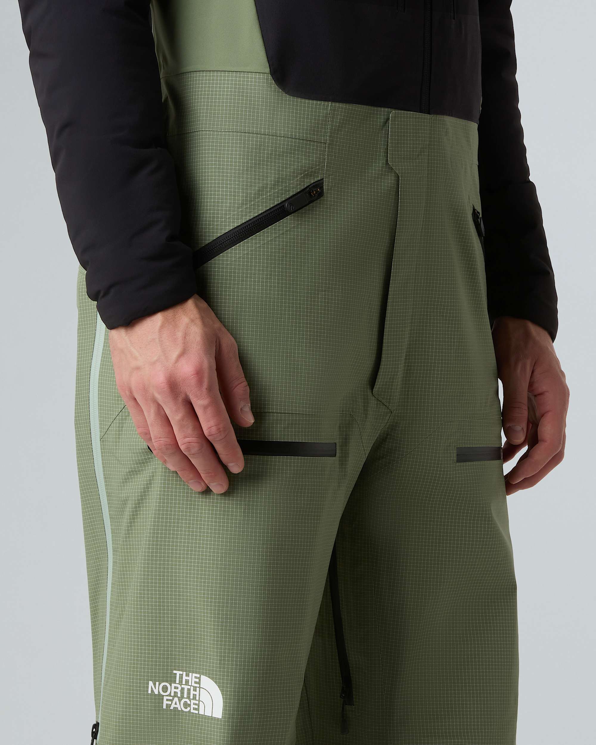 Mens Summit Tsirku GORETEX Pro Bib Trousers TNF ALT6