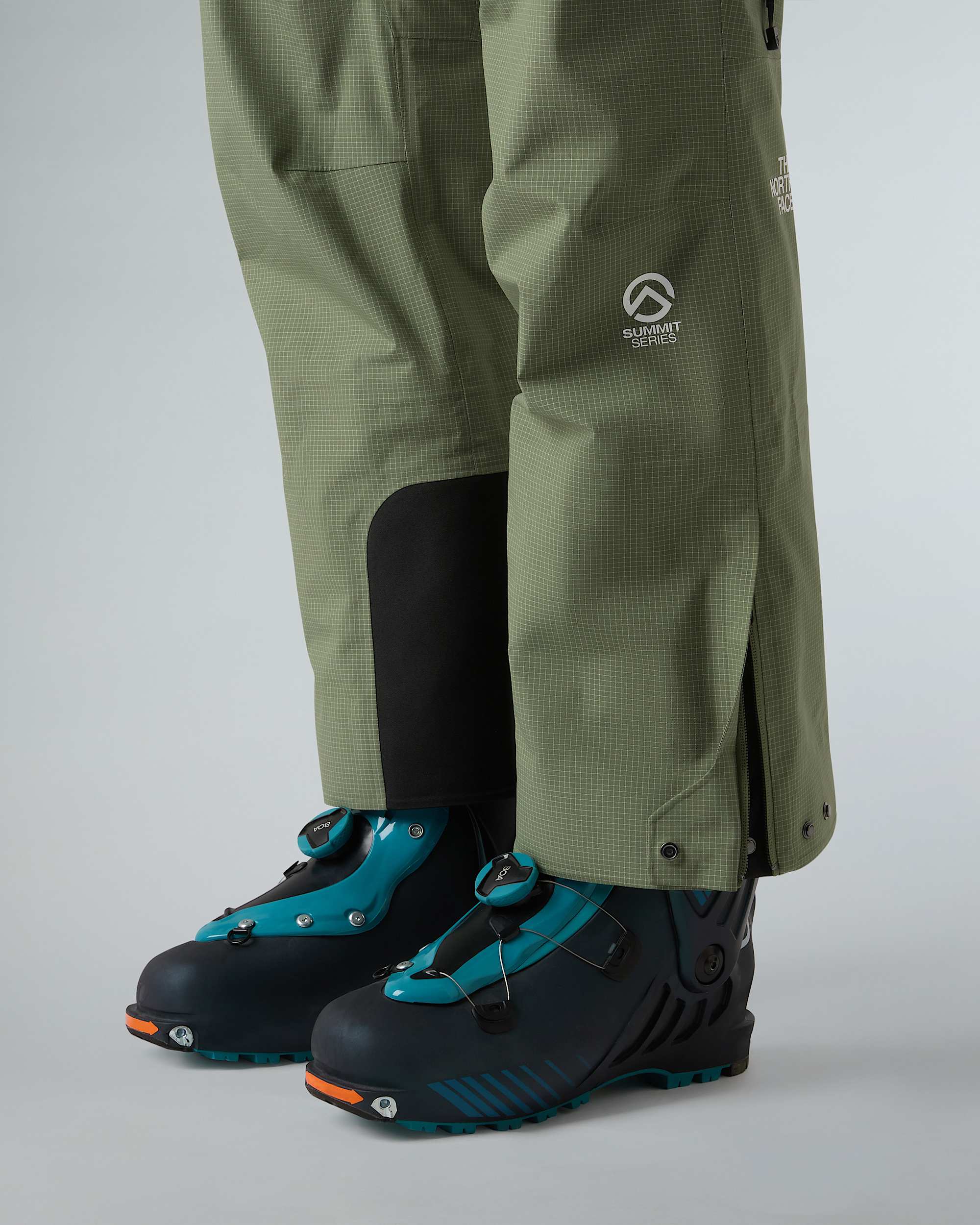 Mens Summit Tsirku GORETEX Pro Bib Trousers TNF ALT9