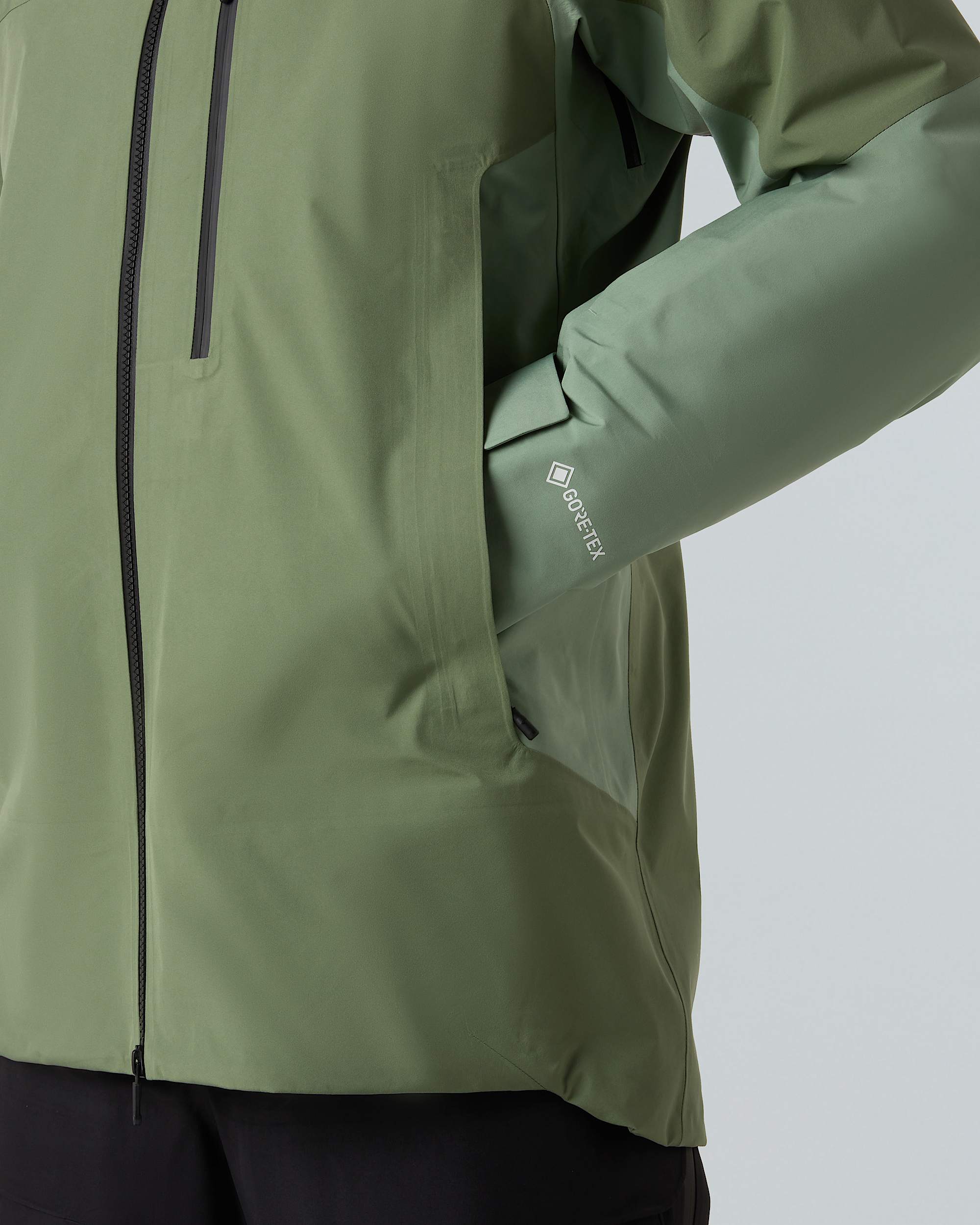 Mens Summit Eastwall GORETEX Jacket TNF ALT7
