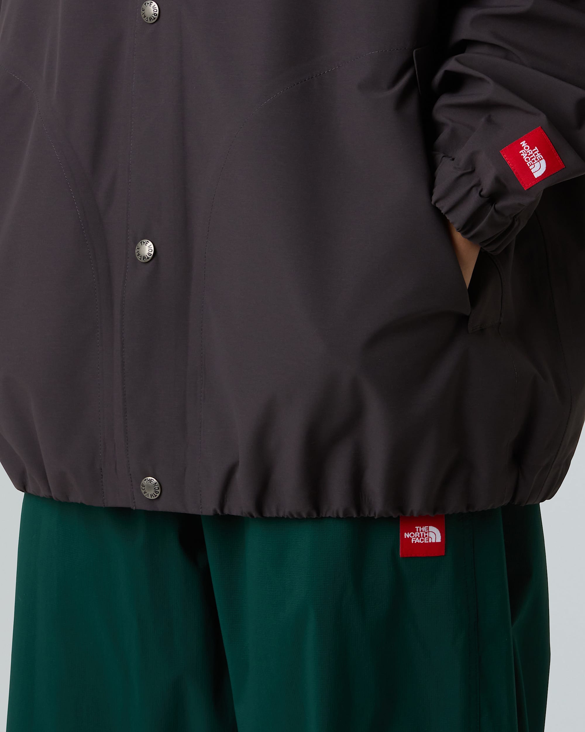 Unisex Red Box DryVent Coaches Jacket TNF ALT12