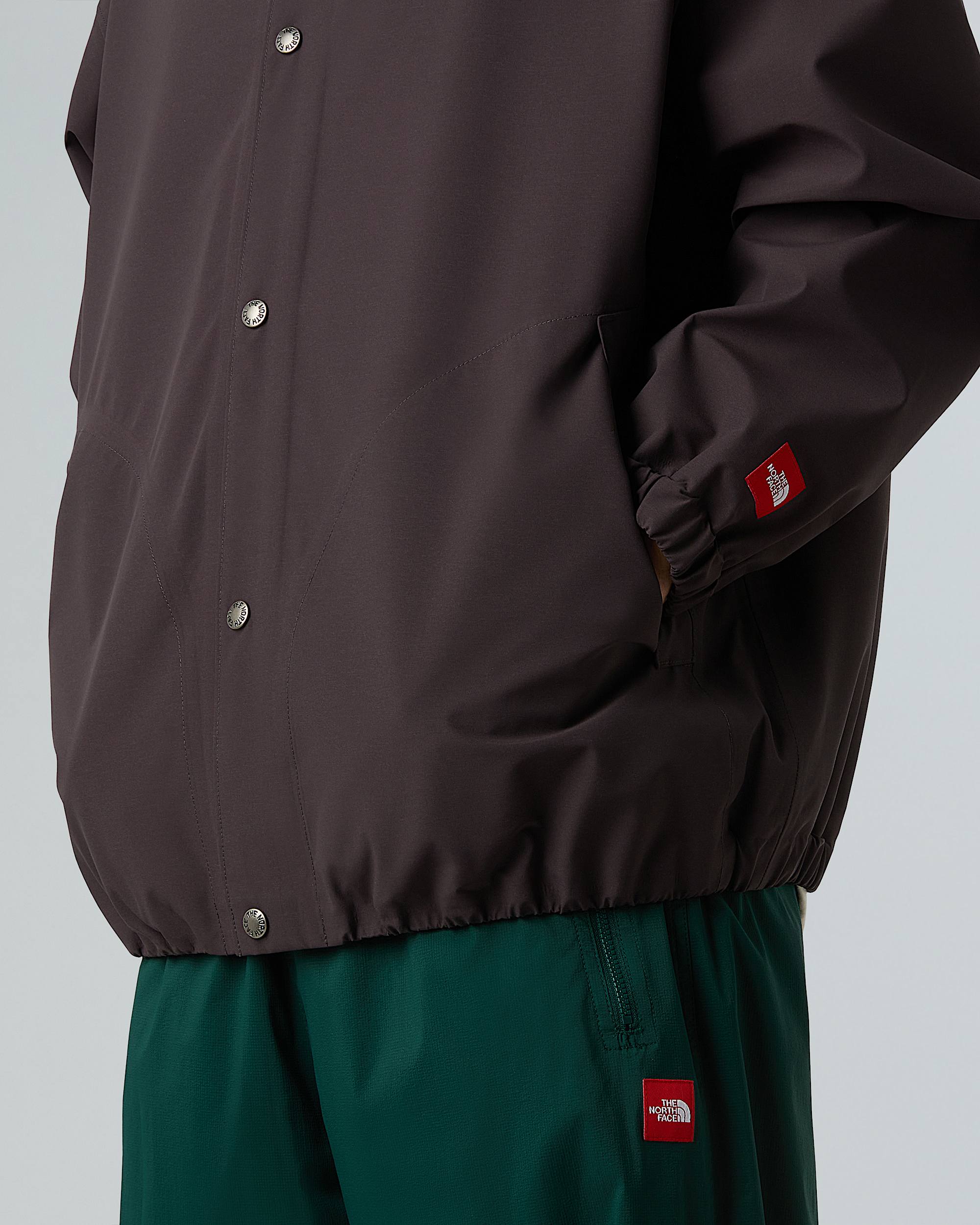 Unisex Red Box DryVent Coaches Jacket TNF ALT6
