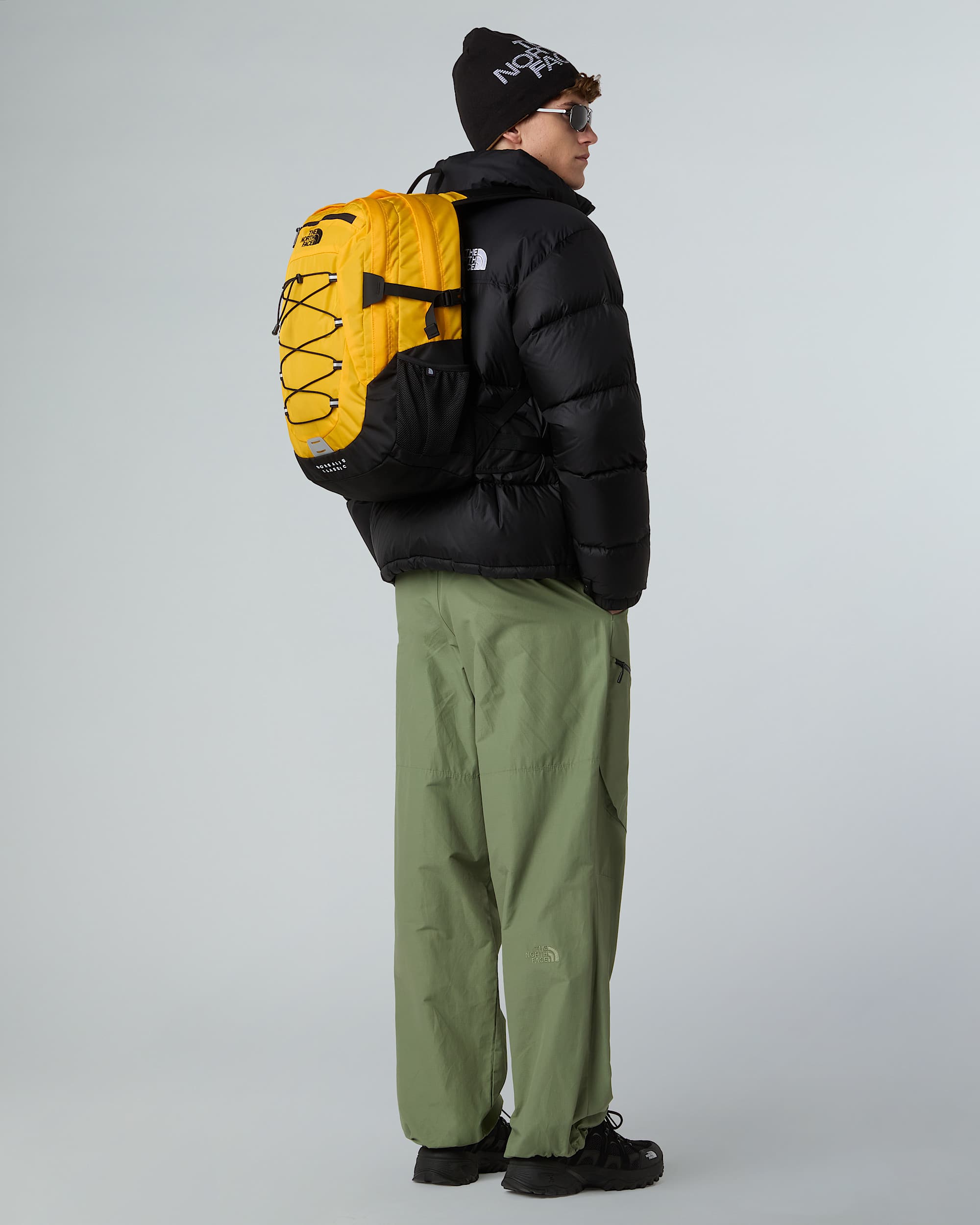 Mochila Borealis Classic TNF Summit GoldTNF BlackNPF ALT8