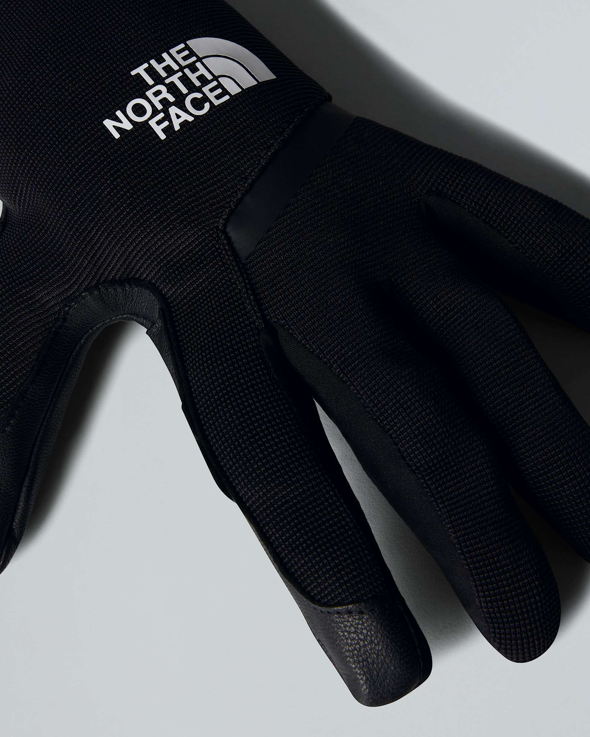 Amp Gloves TNF ALT3