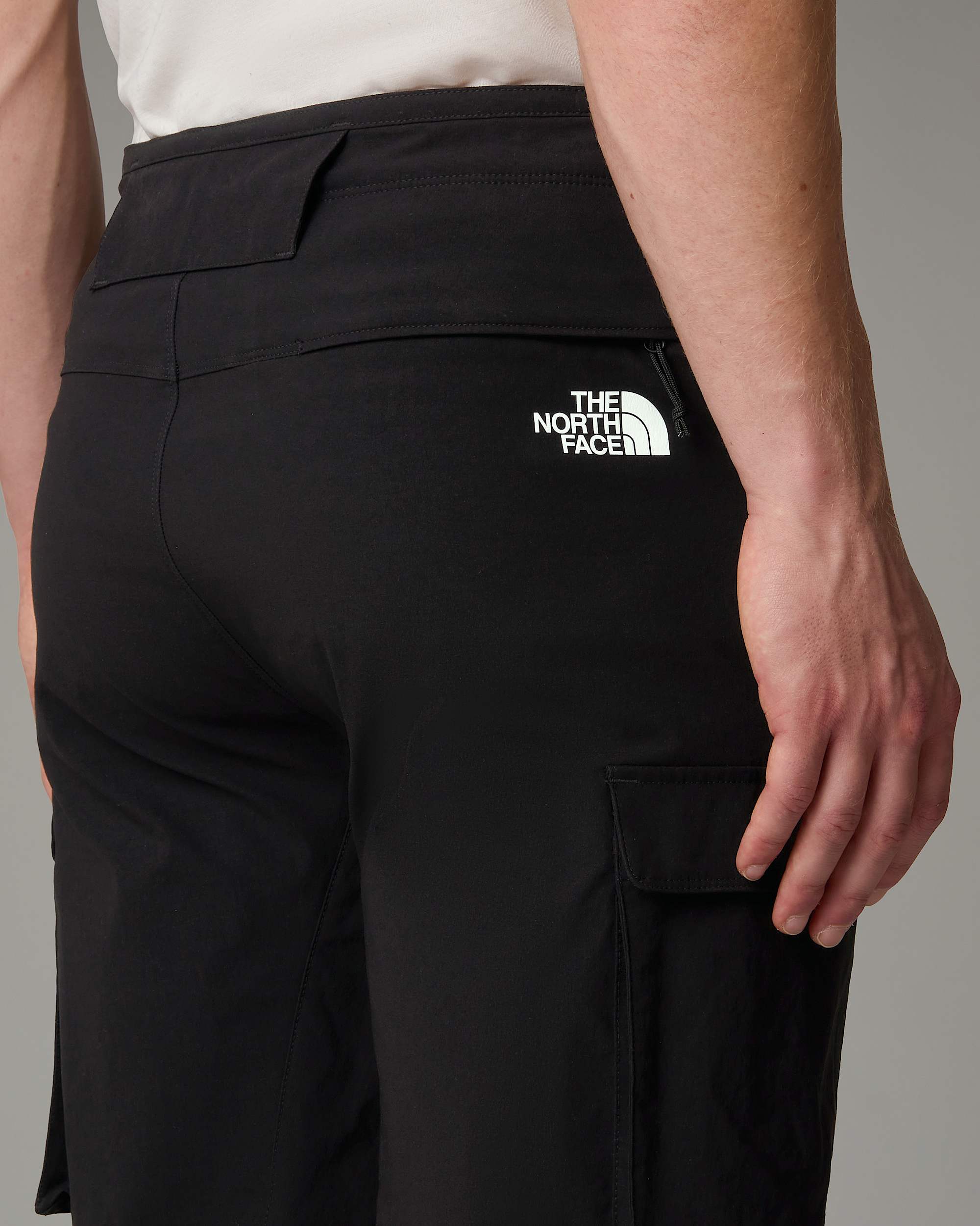 Mens Exploration Cargo Shorts TNF ALT9