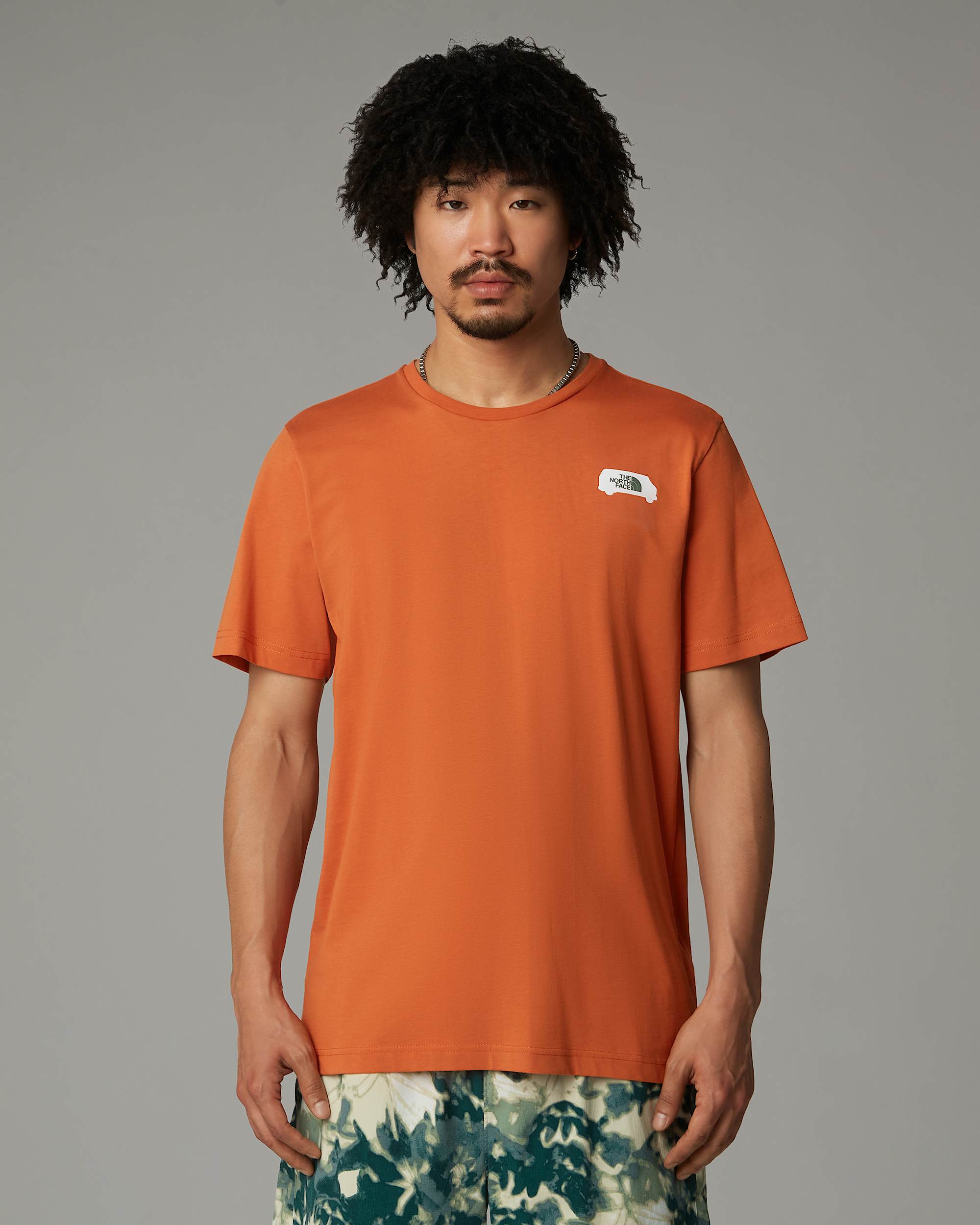 Mens Outdoor Graphic TShirt TNF ALT5