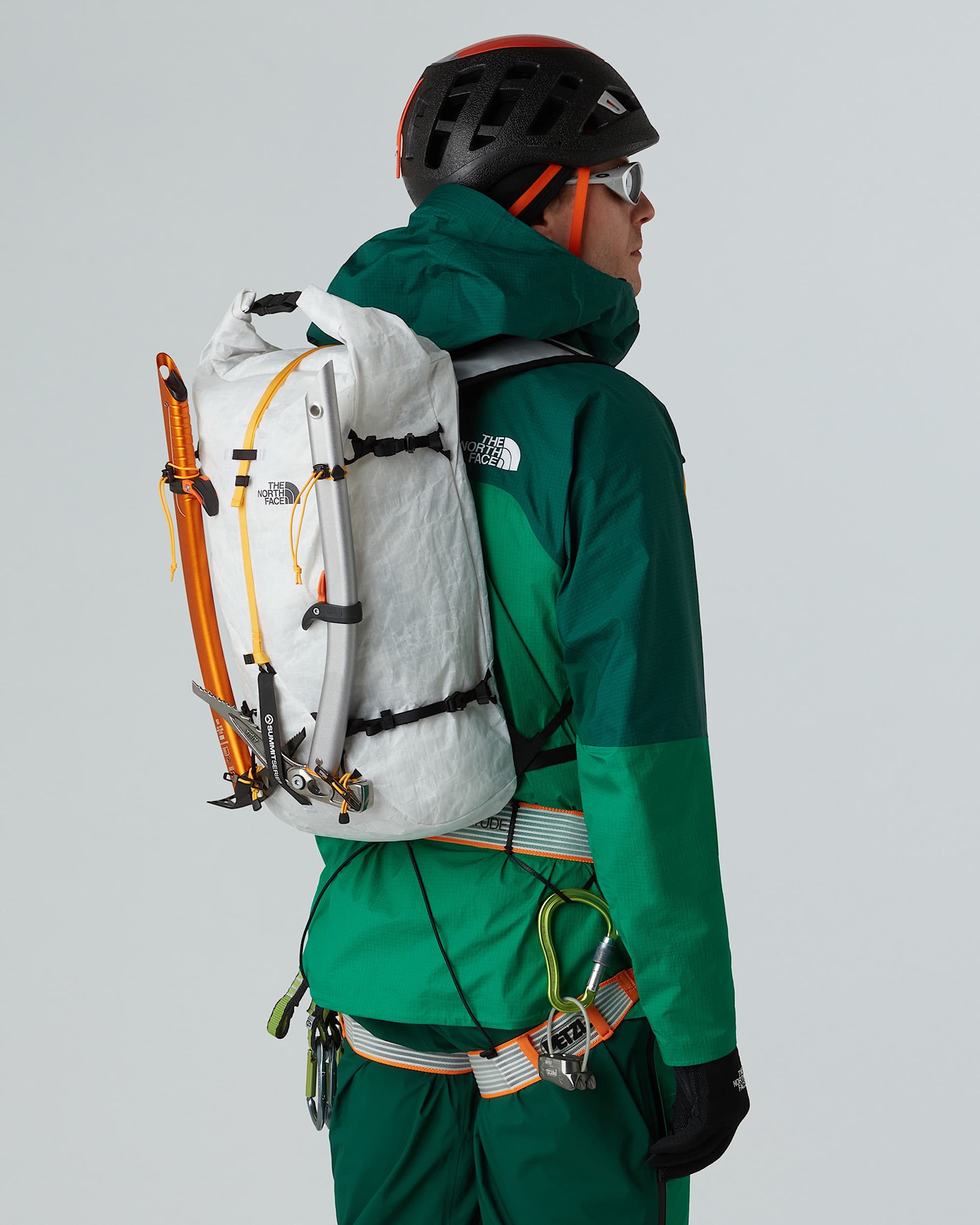 Summit Advanced Mountain Kit Backpack - 25 Litres | The North Face DK